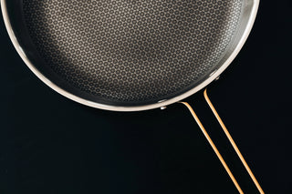 Modell Xb - Frying Pan, Black with Details of Brass