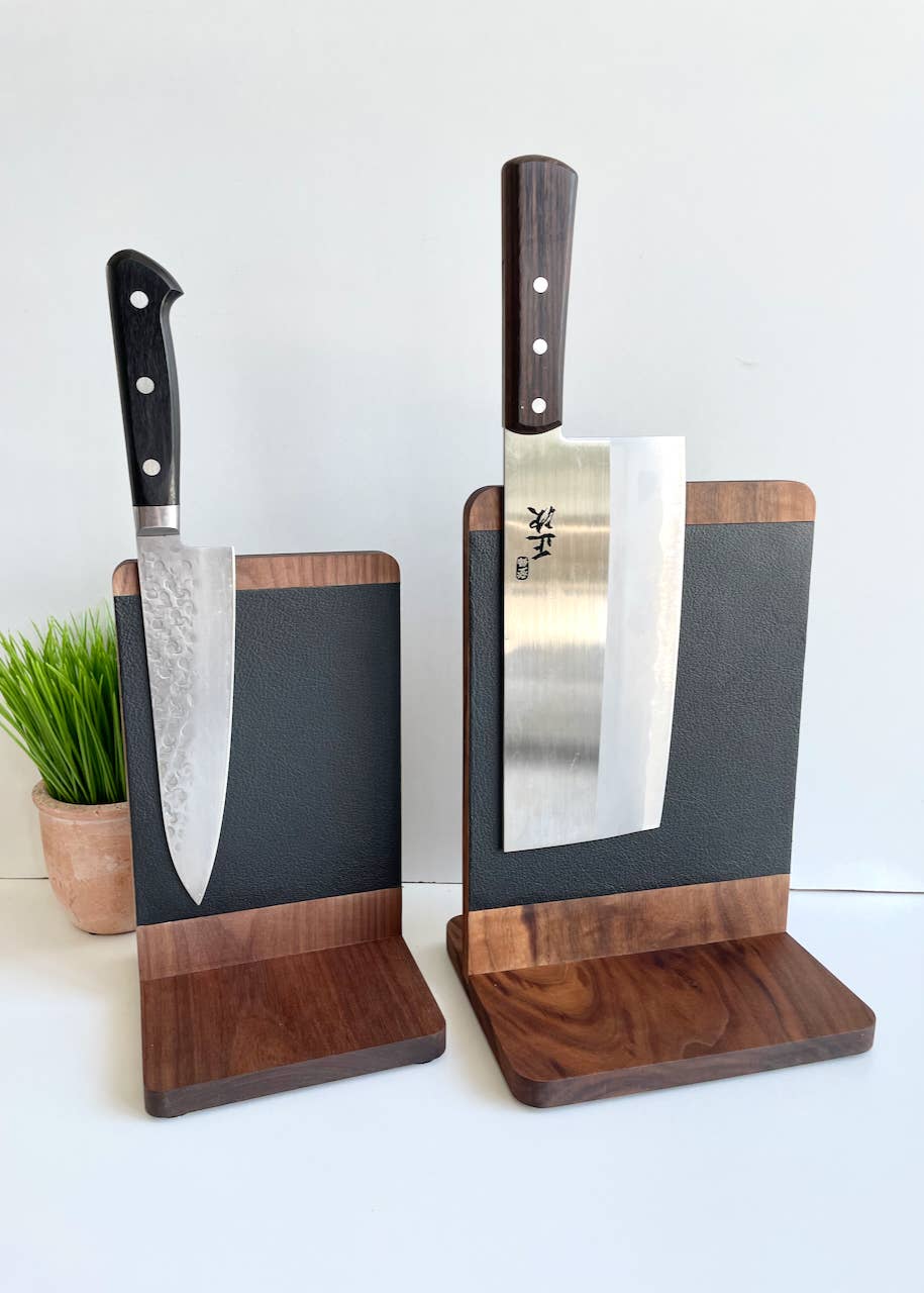 Season and Stir™ Wooden magnetic knife holder | Knife block wood and leather | Magnetic block up to 6 knives | Wooden block: 18 cm | 7 inch / Tall: 27 cm | 11 inch