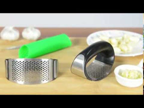 how to use a garlic roller effectively